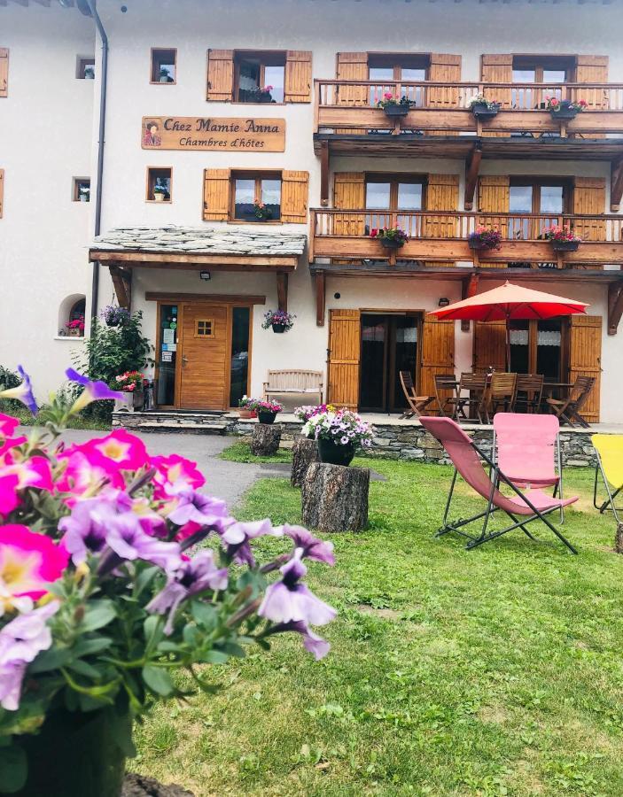 Hotel Chez Mamie Anna  Bessans Exterior foto
