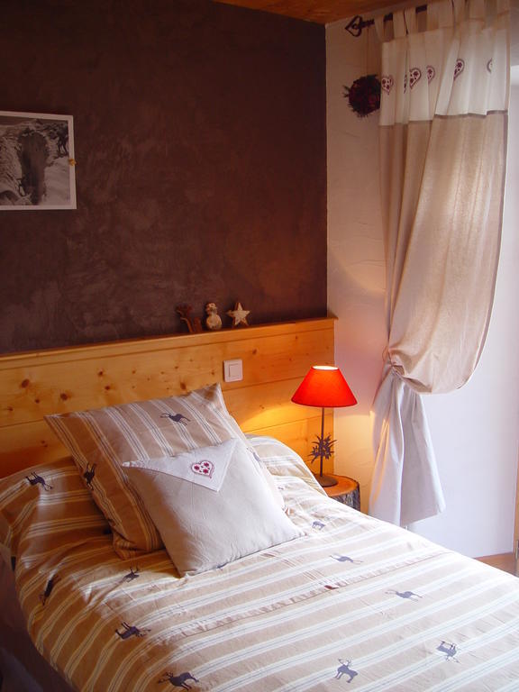 Hotel Chez Mamie Anna  Bessans Zimmer foto